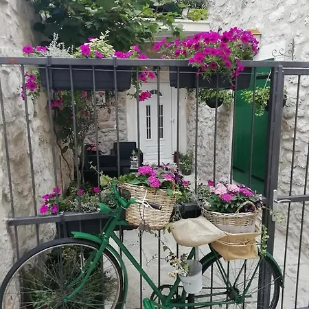 Teta Jadre Апартаменты Макарска